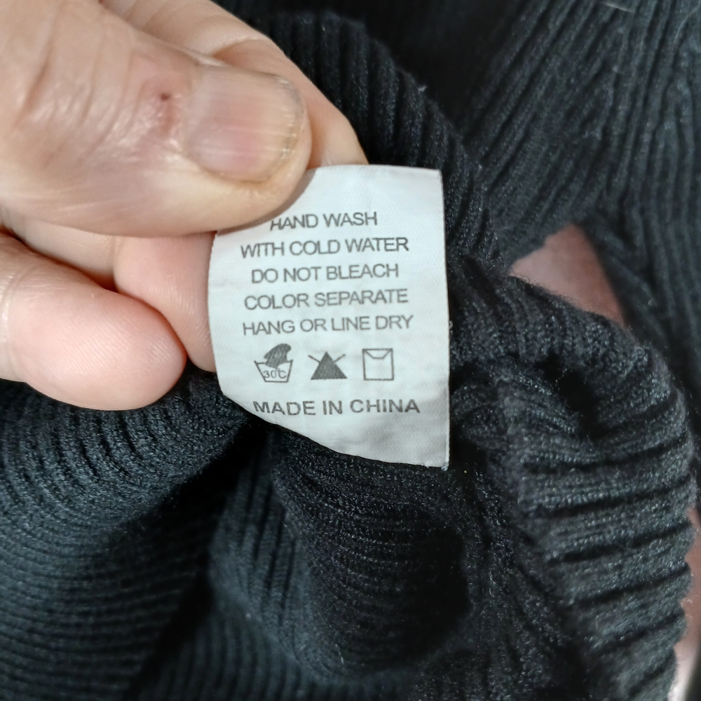 Dreamers By Debut Ribbed Long Sleeve Collared Crop Top In Jet Black Size XL NWOT - Picture 6 of 6